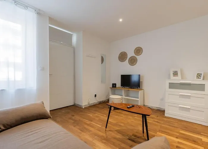 Appartement Avec Extérieur - Gare Centre-ville Bourg-en-Bresse